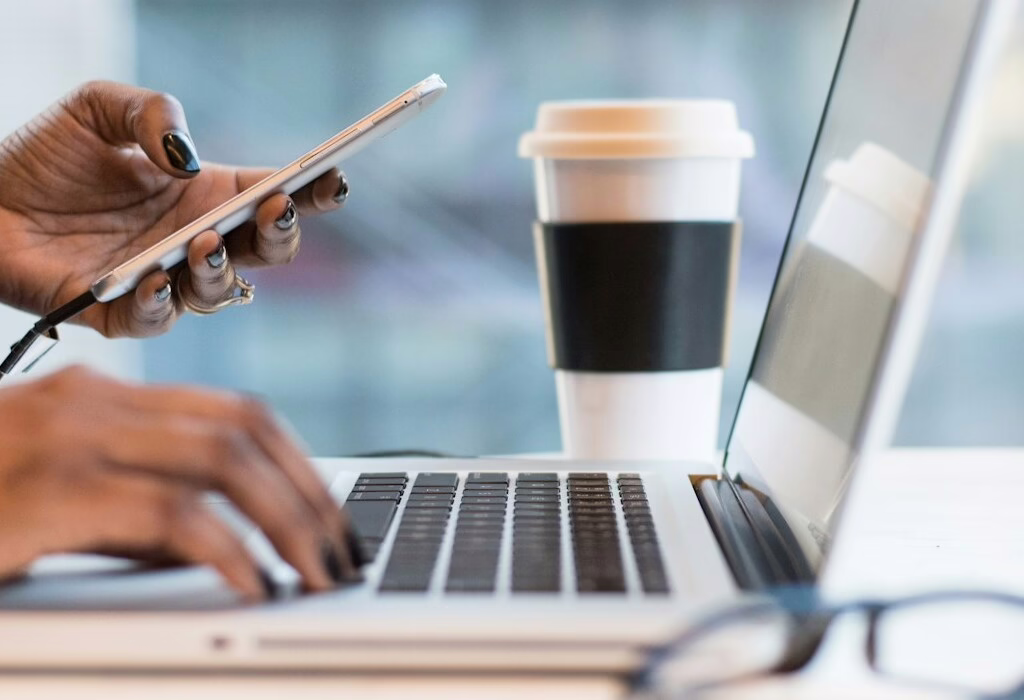 5 Essential Translation Apps for Travel Every Digital Nomad Needs in Mexico