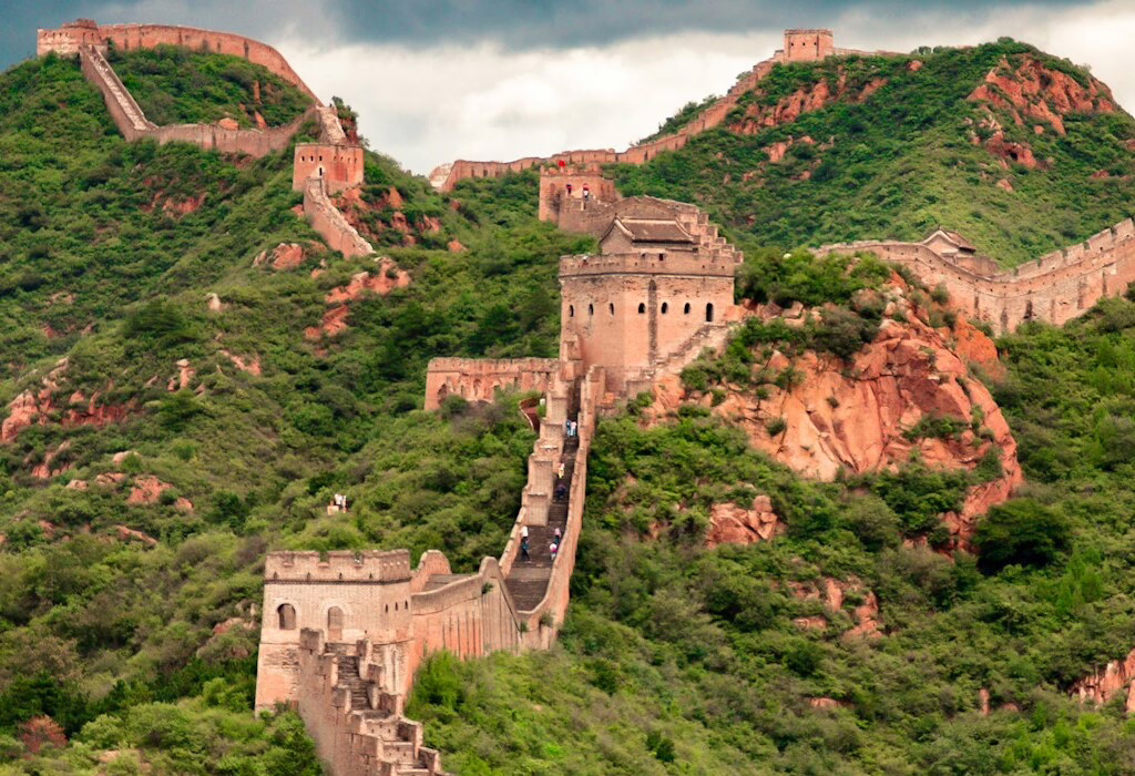 Great Wall of China Pictures: A Visual Tour of Ancient Wonders